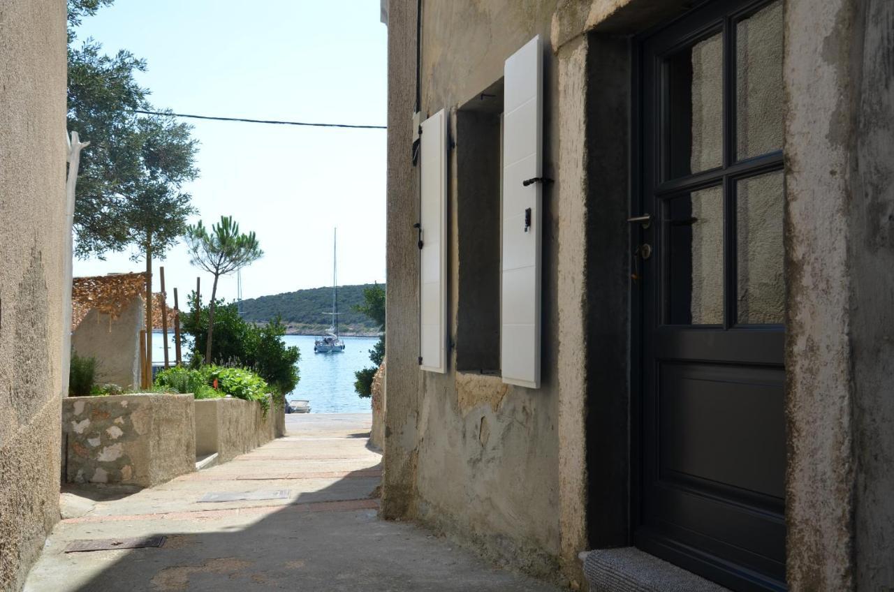 Apartments Martamare Martinšćica Dış mekan fotoğraf