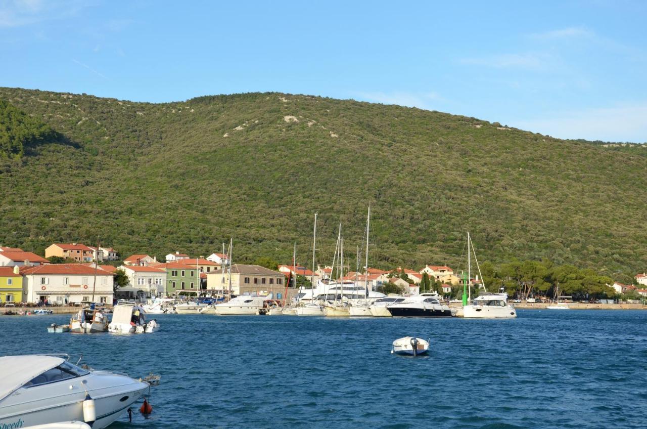 Apartments Martamare Martinšćica Dış mekan fotoğraf