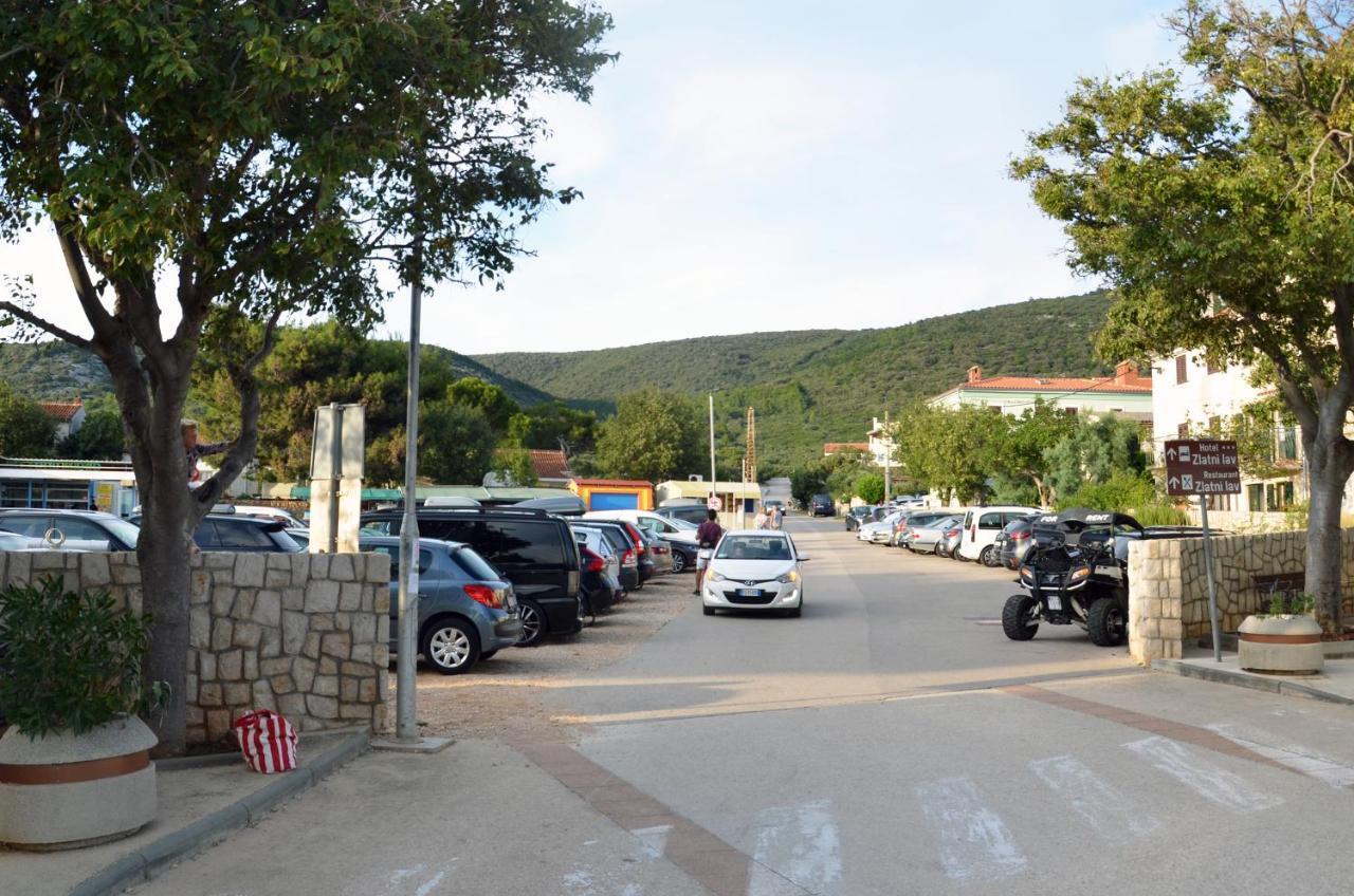 Apartments Martamare Martinšćica Dış mekan fotoğraf